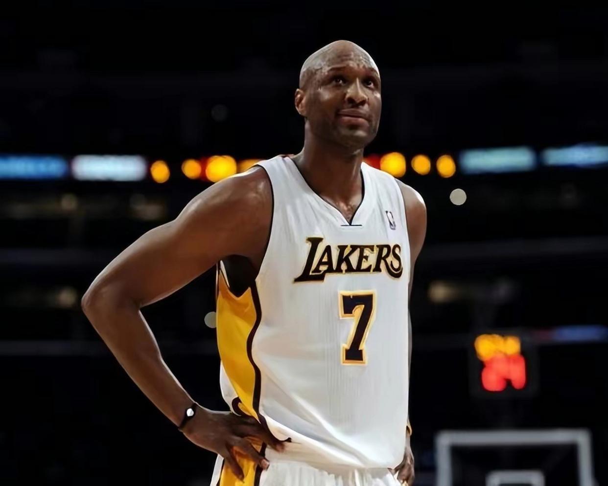 开云线上入口-奥多姆怒喷NBA全联盟“愚蠢”！批战术单一，却被指不懂现代篮球