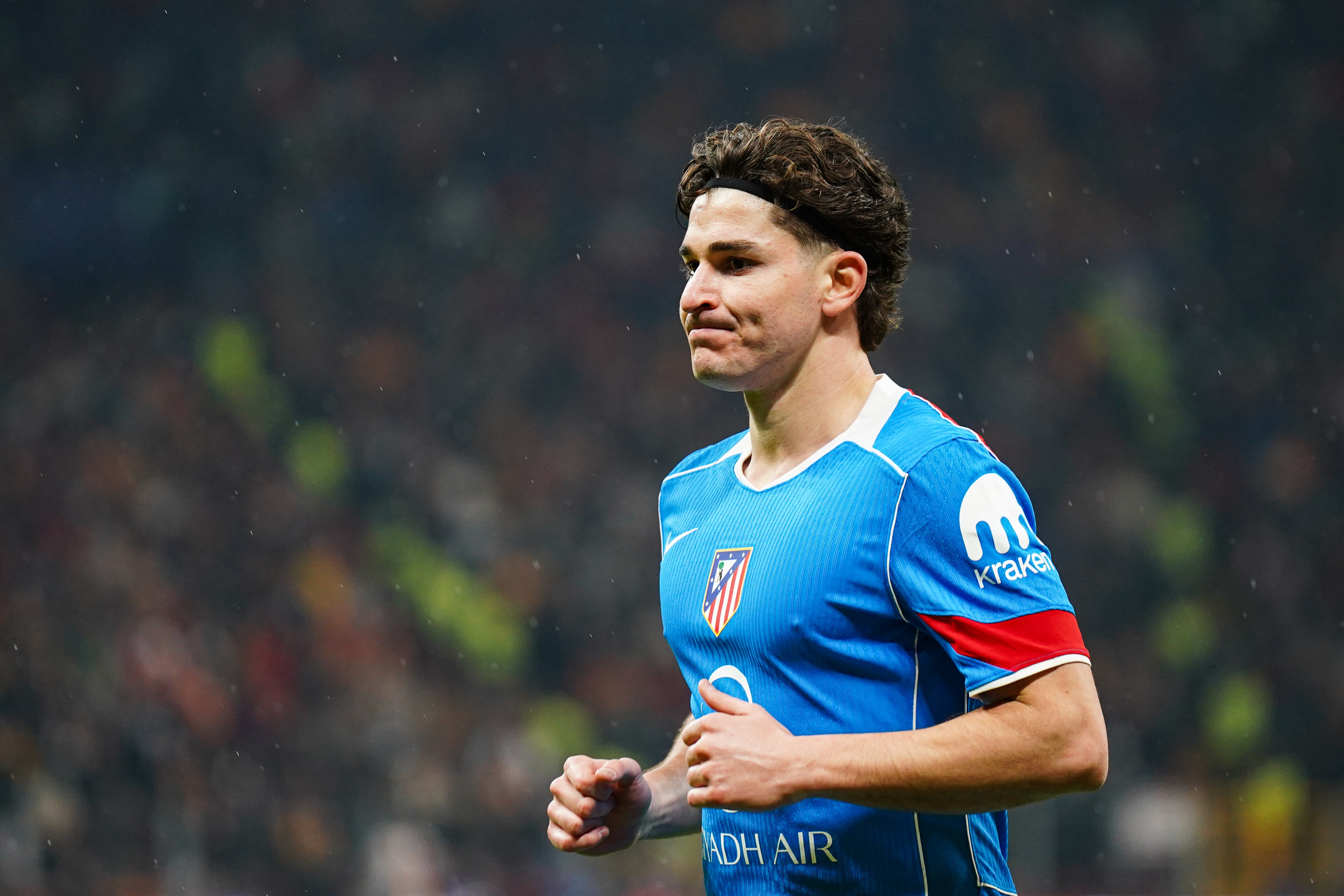 开云登录网址入口-1亿前锋变工兵！阿尔瓦雷斯近11场1球，加盟马竞1年半40球0冠