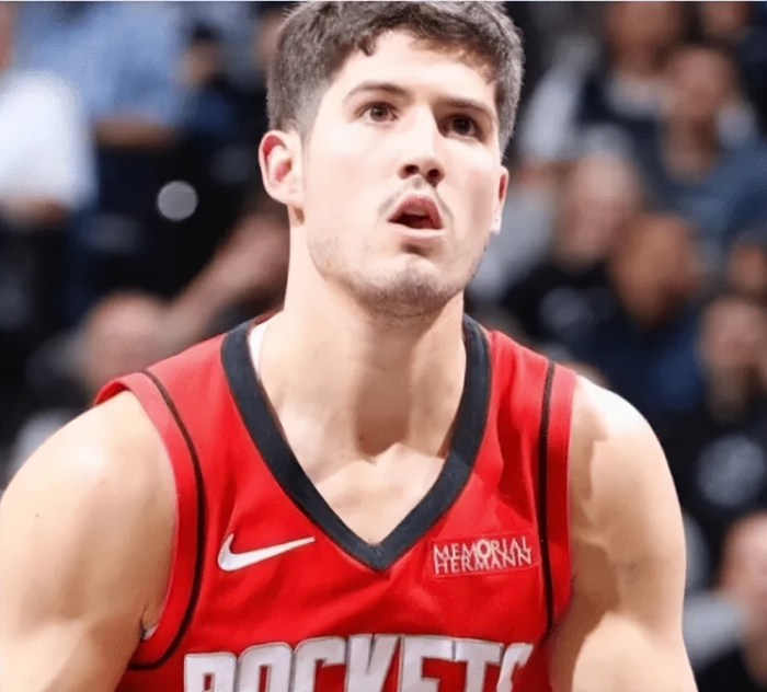 开云网站-谢泼德真打出来了！防守蜕变能串联全队，还能进关键三分！|火箭|休斯敦火箭队|NBA常规赛|华盛顿奇才队|nba_新浪体育_新浪新闻