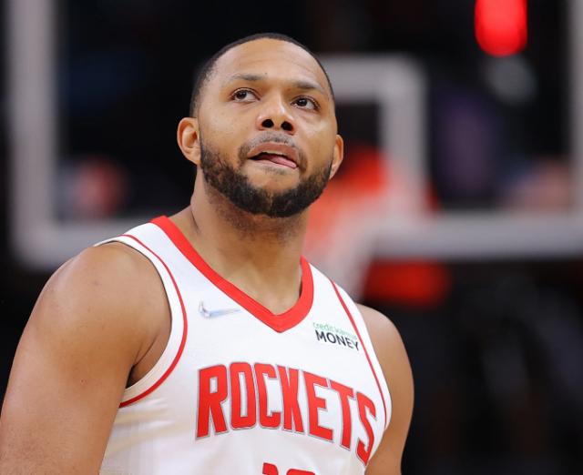 尼克斯有意交易戈登补强后场 沃克或将被买断离开