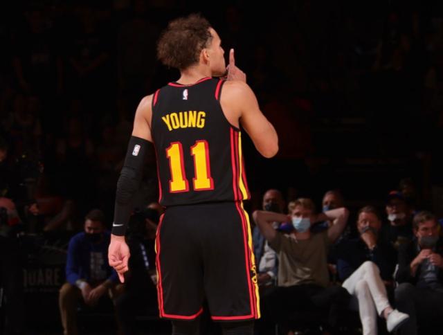 球迷开场齐喷吹扬 老鹰核心用绝杀让纽约死忠闭嘴